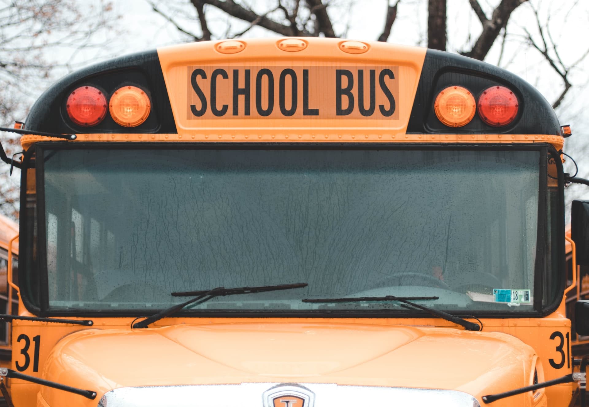 School bus representing back to school anxiety in children amid COVID-19