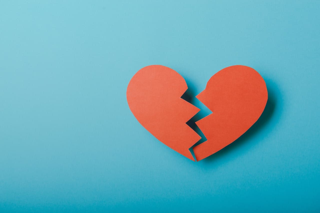 A red heart with a broken line down the middle representing a couple seeking an annulment for lack of consummation of marriage
